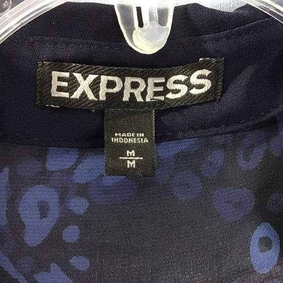 Express Black and White Animal Print Blouse - Picture 4 of 4